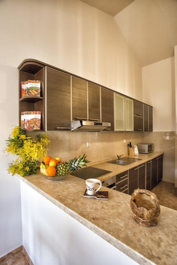 Apartment Sun Village Goran Херцег Нови Екстериор снимка