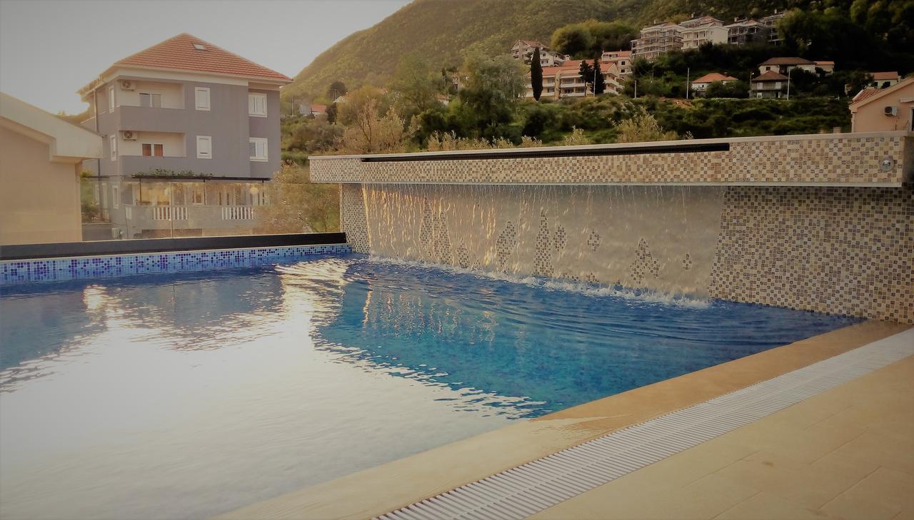Apartment Sun Village Goran Херцег Нови Екстериор снимка