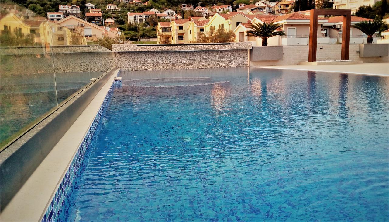 Apartment Sun Village Goran Херцег Нови Екстериор снимка