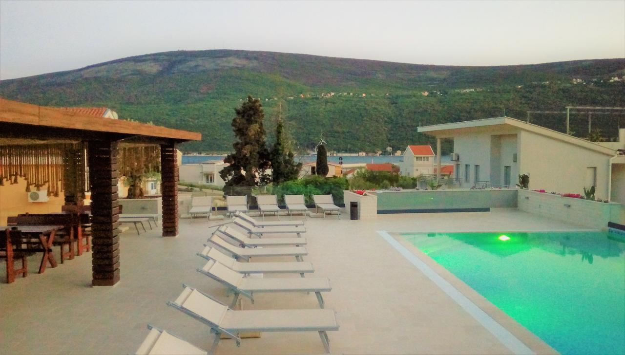 Apartment Sun Village Goran Херцег Нови Екстериор снимка