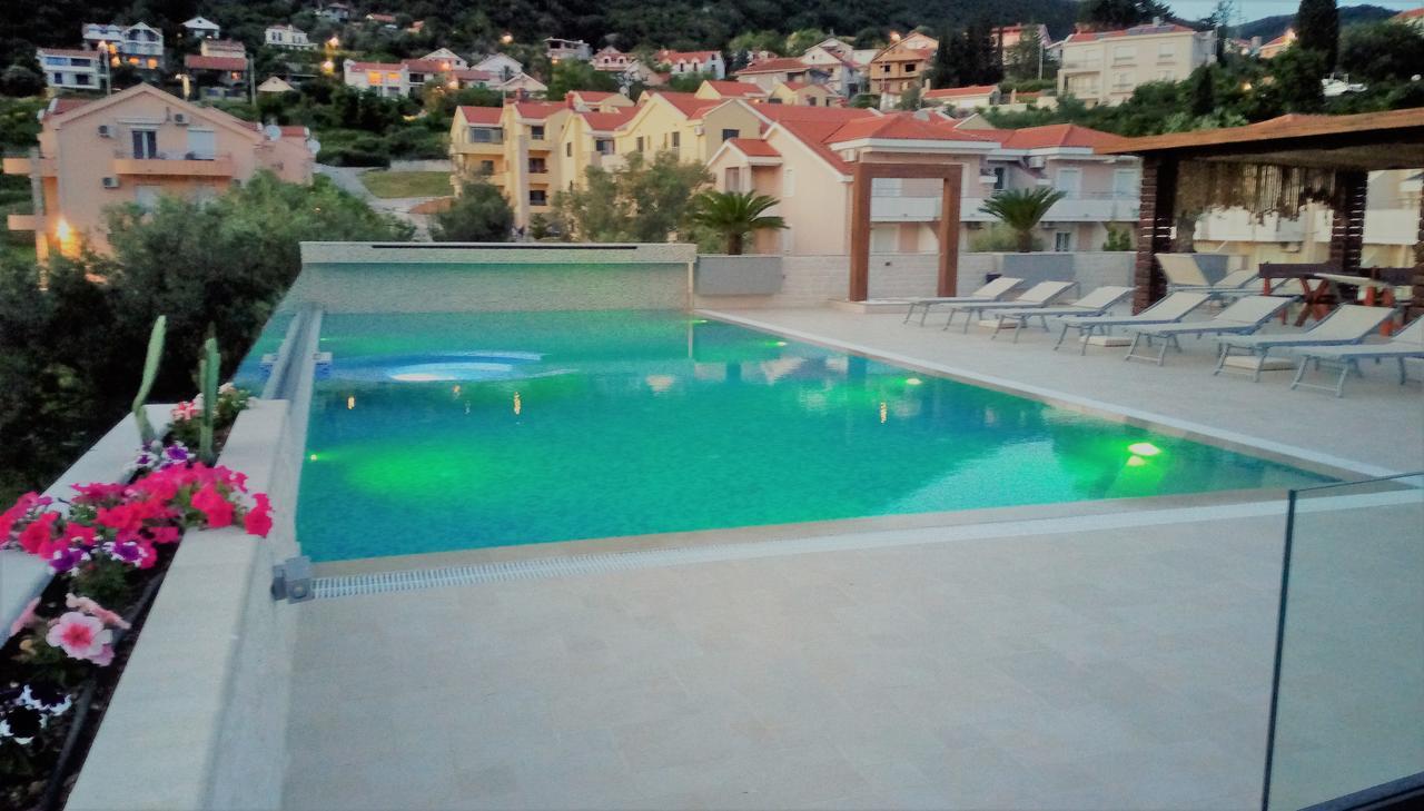 Apartment Sun Village Goran Херцег Нови Екстериор снимка