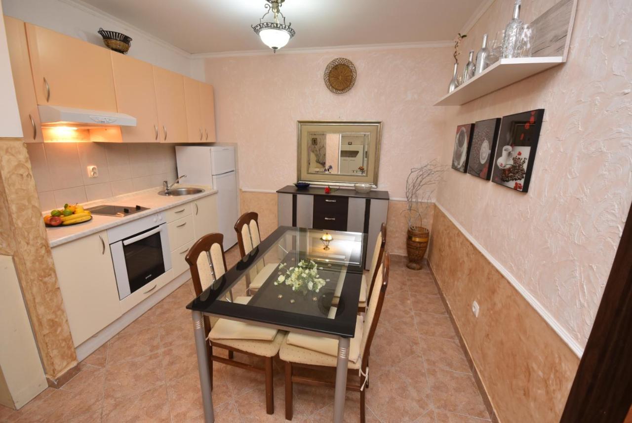 Apartment Sun Village Goran Херцег Нови Екстериор снимка